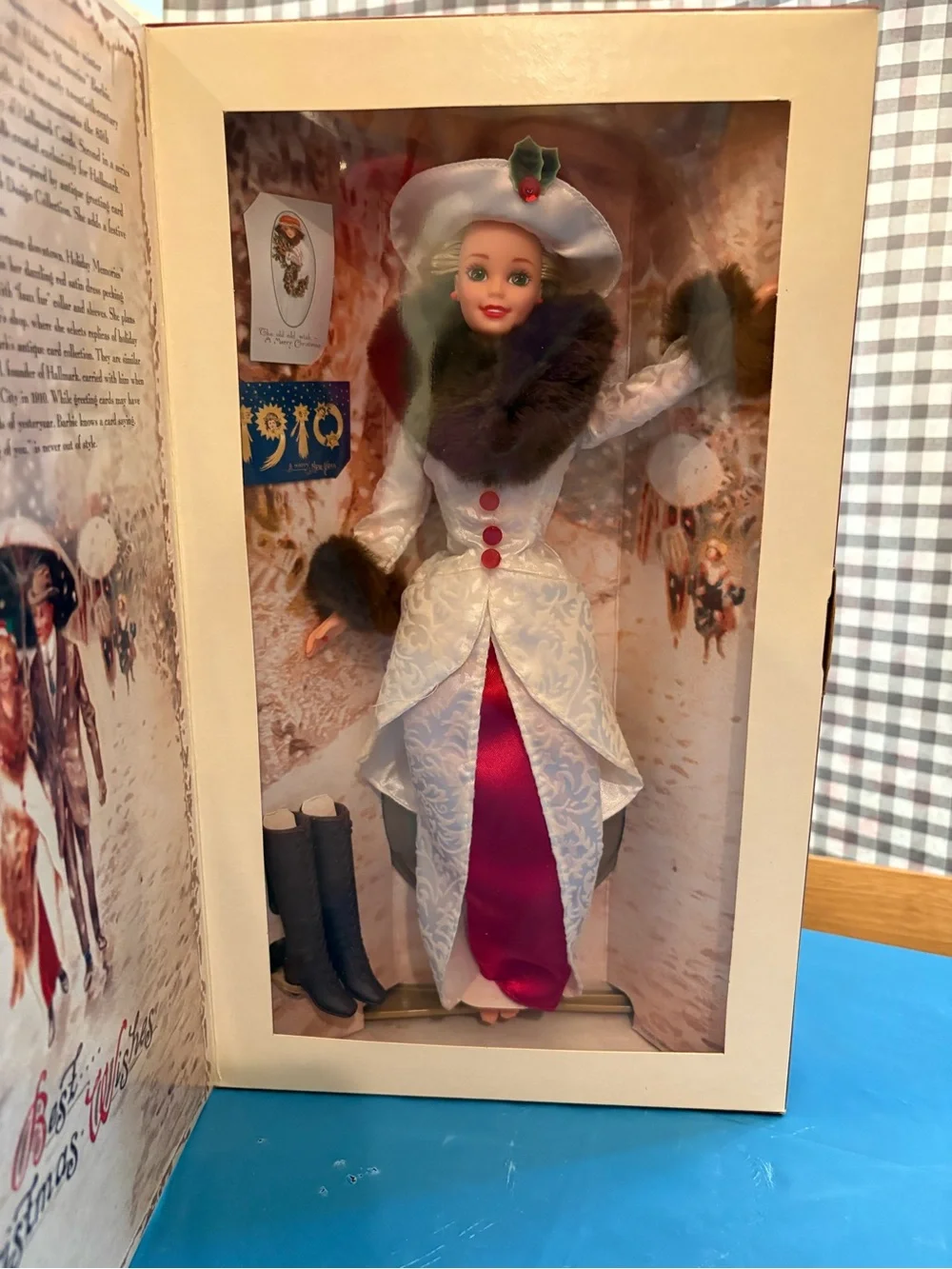 Mattel Holiday Memories Barbie Special Edition Doll 11in Christmas 1995 NIB